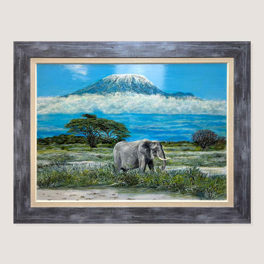 Elefant am Fuße des Kilimanscharo
